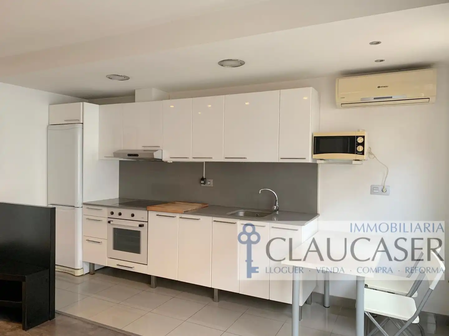 Kitchen of Flat for rent in Santa Coloma de Gramenet  with Heating, Furnished and Oven