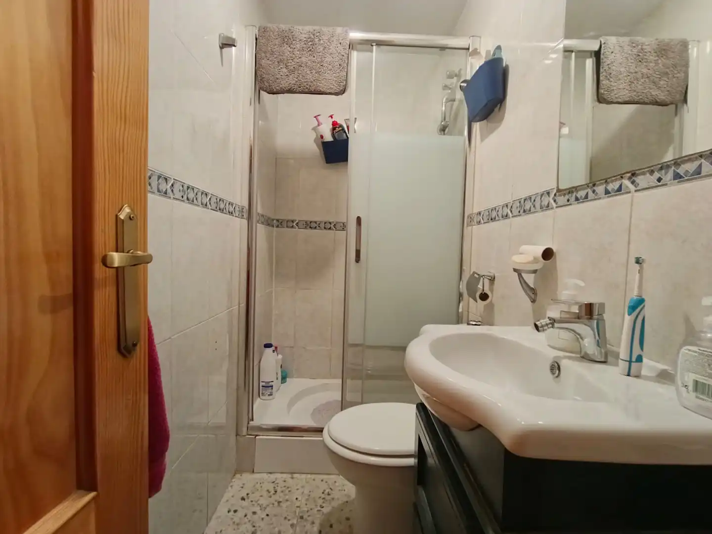 Badezimmer von Einfamilien-Reihenhaus zum Verkauf in Mérida mit Heizung und Abstellraum