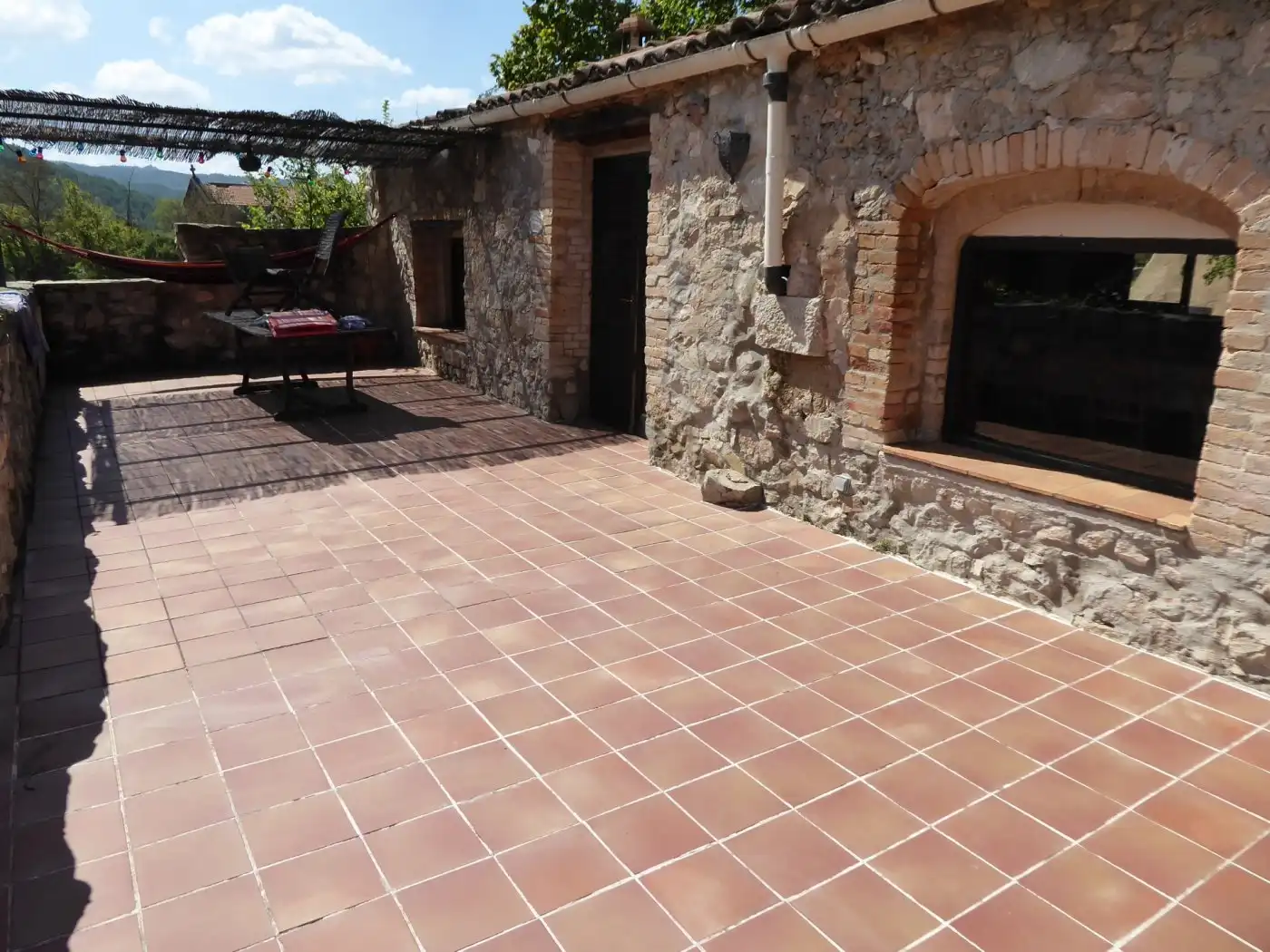 Terraza de Finca rústica en venta en Sant Martí de Tous con Aire acondicionado, Calefacción y Jardín privado
