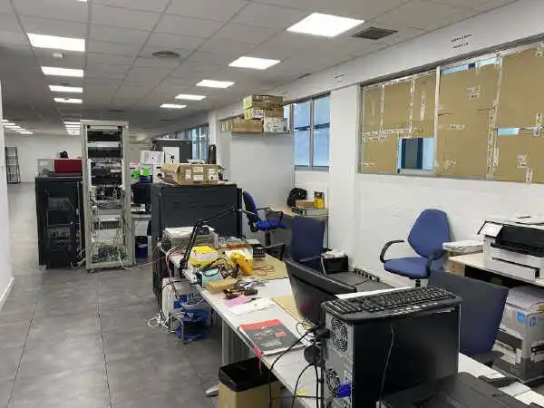 Fabrikhallen zur Miete in Calle Vía de los Poblados, 17, Valdebebas - Valdefuentes