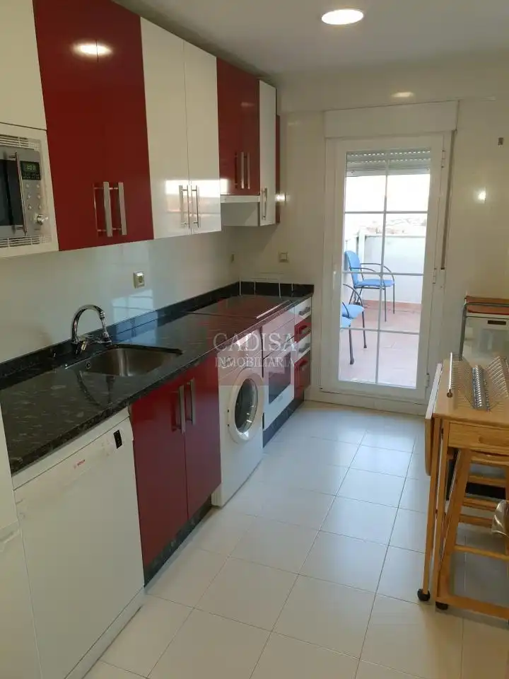 Cuina de Àtic en venda en Salamanca amb Calefacció, Terrassa i Moblat
