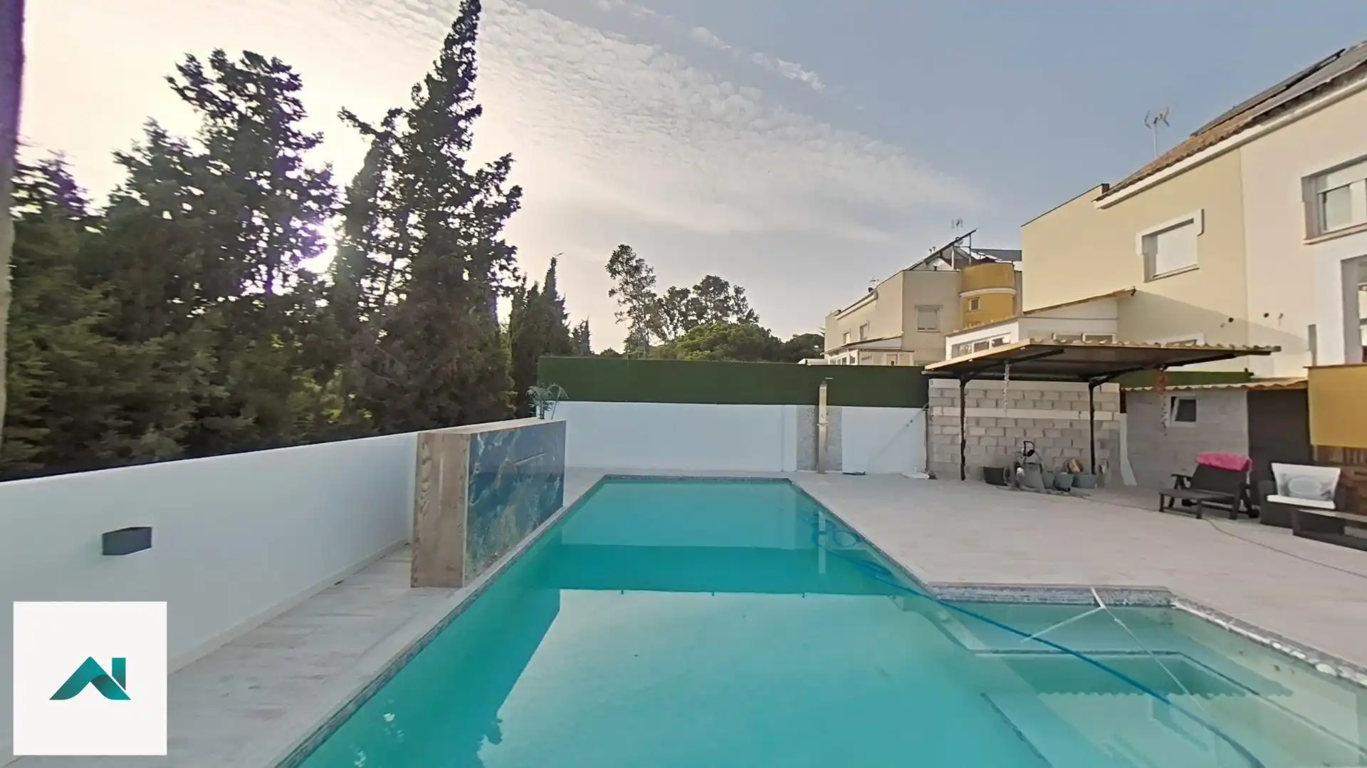 Piscina de Casa adosada en venda en Aljaraque amb Aire condicionat, Calefacció i Jardí privat