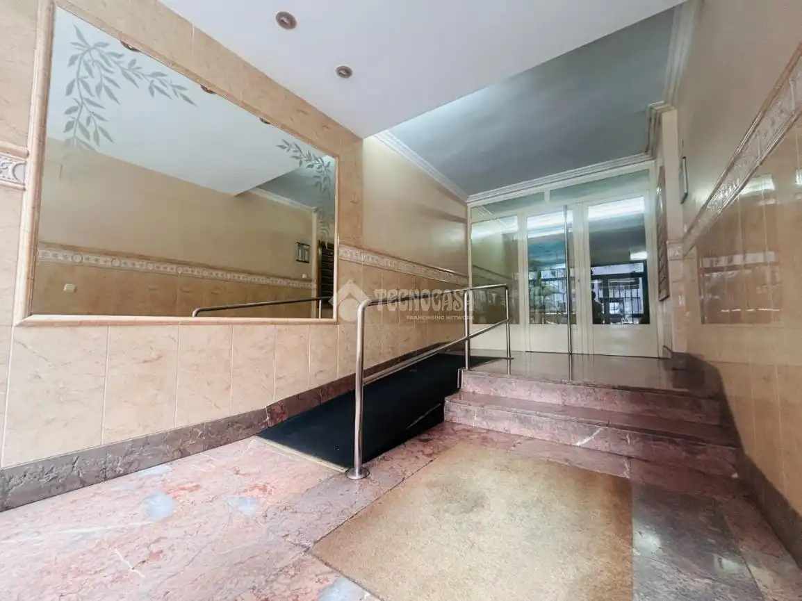 Piso en venta en Bilbao  con Parquet