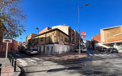 Vista exterior de Edifici en venda en Getafe