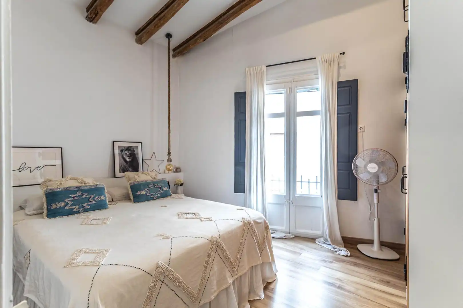 Bedroom of Houses for sale in Molins de Rei  with Air Conditioner, Heating and Parquet flooring