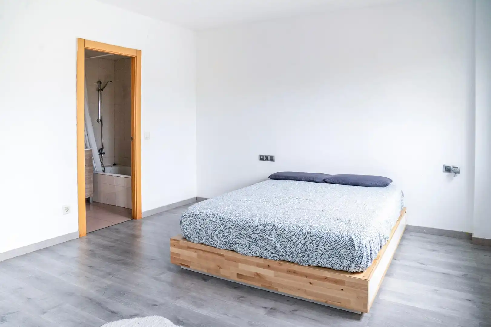 Habitación de Planta baja en venta en Montgat con Aire acondicionado, Calefacción y Jardín privado