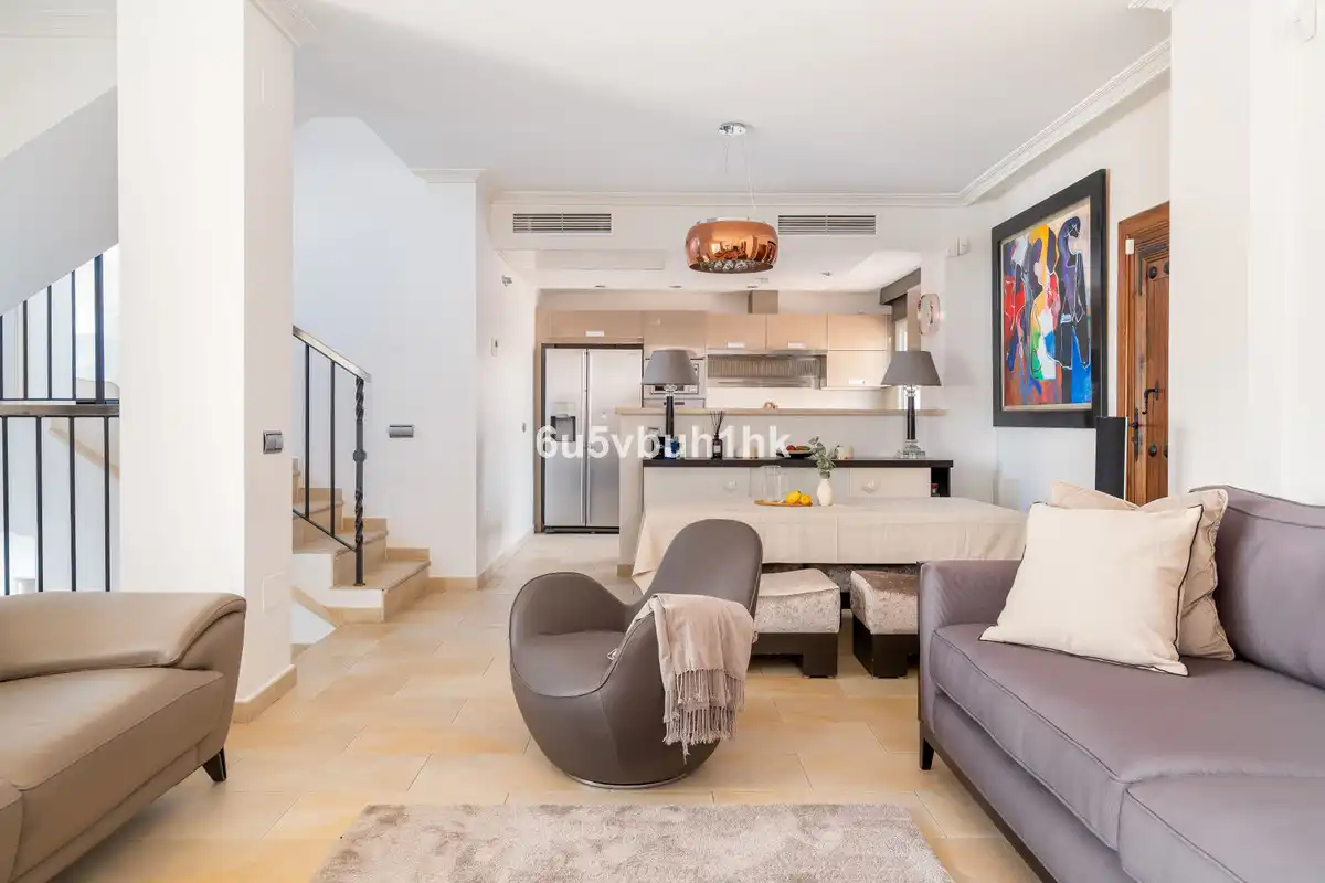Terraced house for sale in Nueva Andalucía, imagen 7