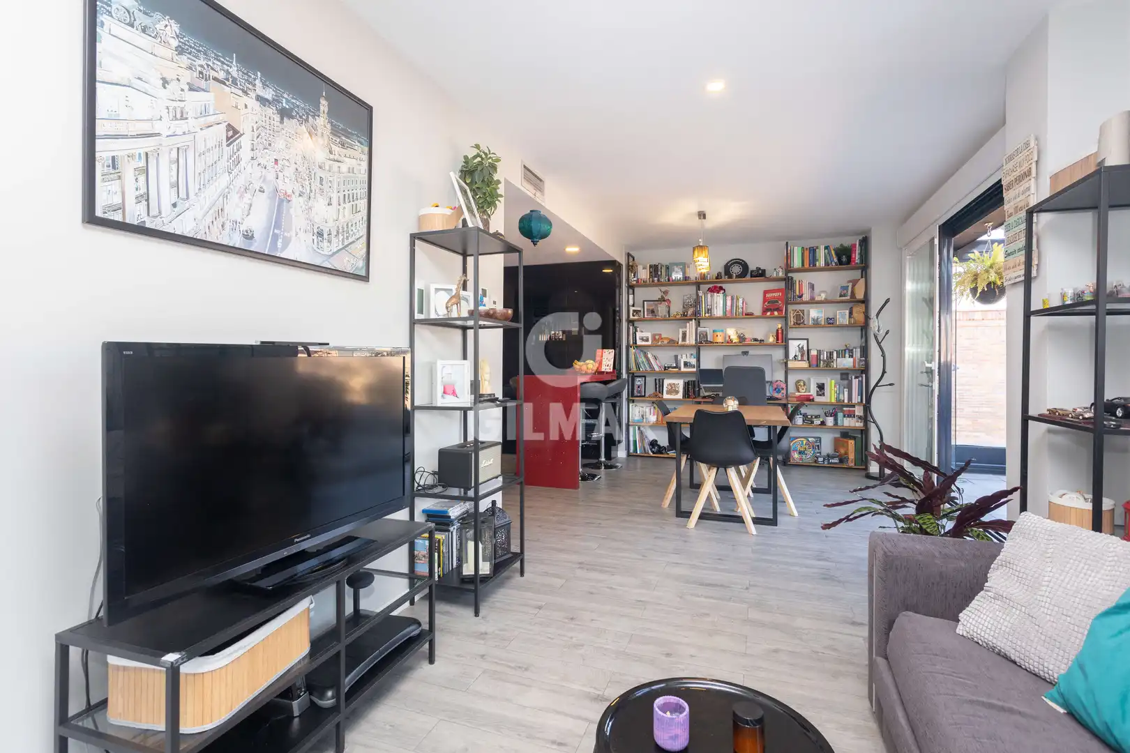 Living room of Attic for sale in Madrid  with Heating, Private garden and Storage room
