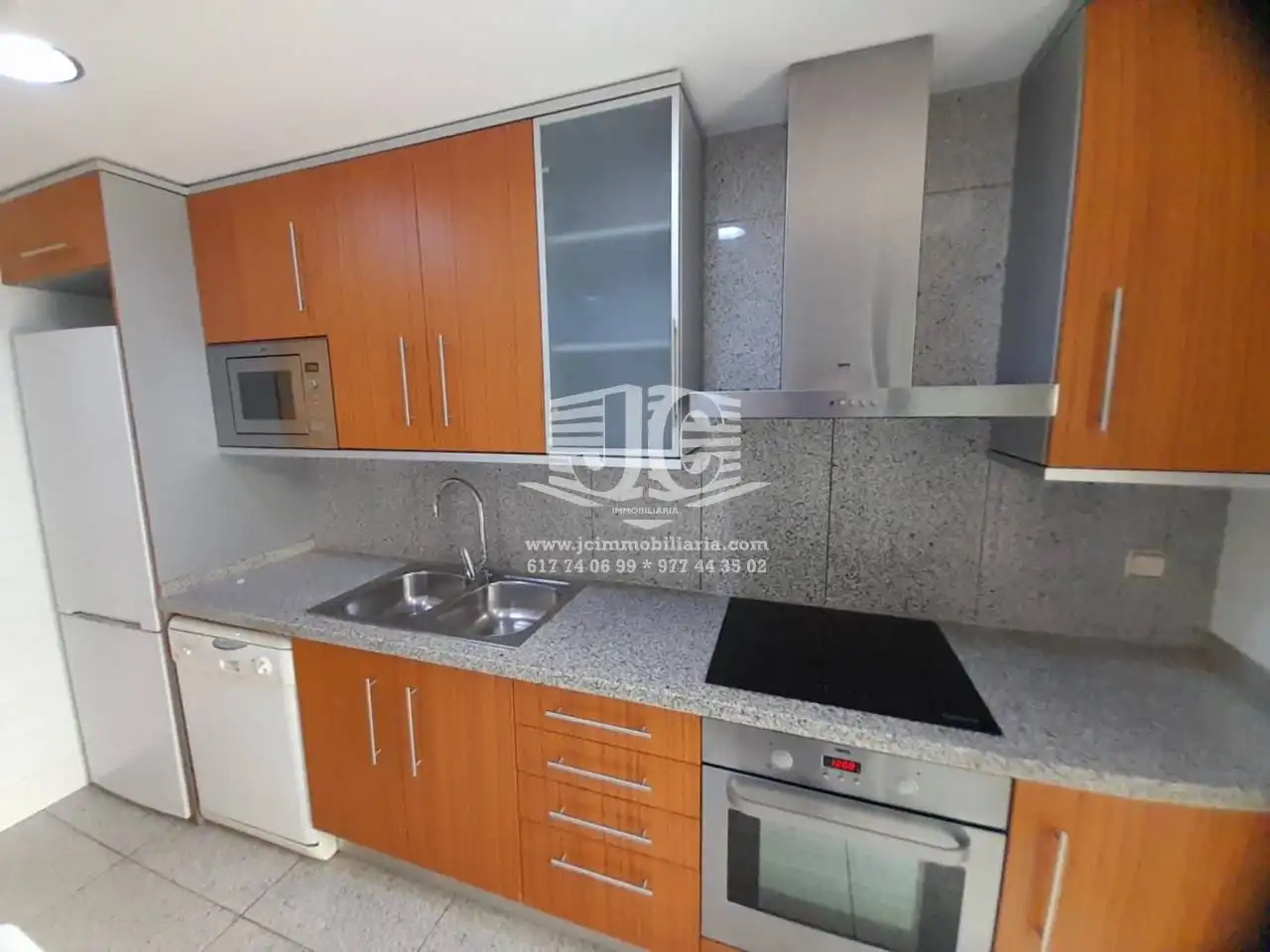 Flat for rent in Avenida MARCEL·LI DOMINGO, Ferreries