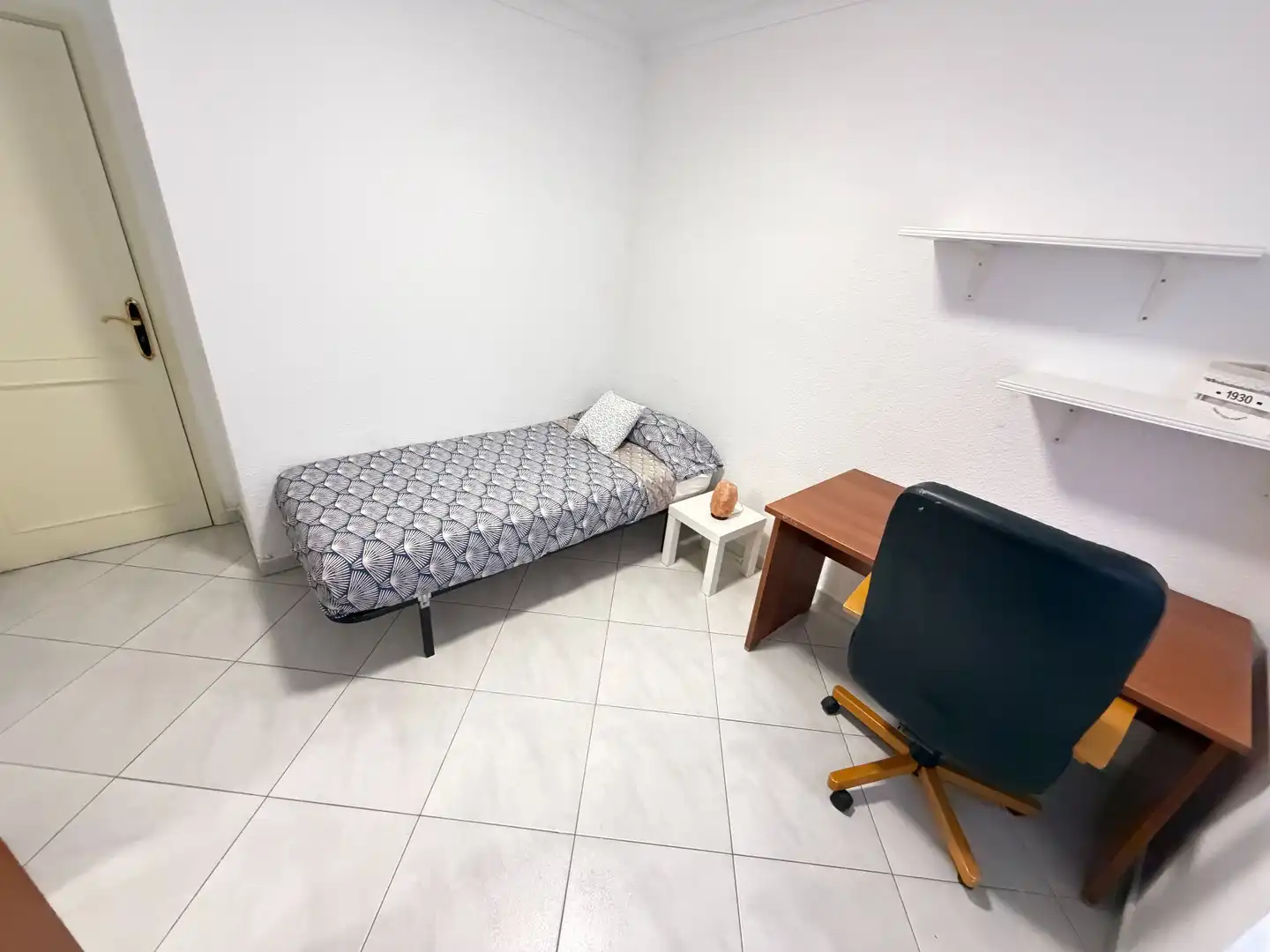 Habitación de Apartamento de alquiler en Puerto de la Cruz con Calefacción, Terraza y Trastero
