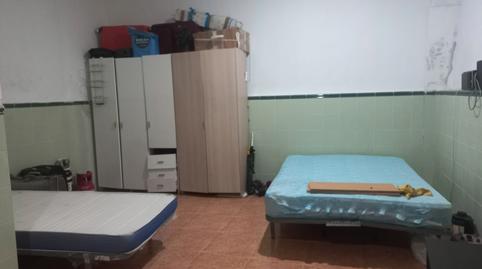 Foto 5 de Apartament en venda a Calle de Ramón Azorín, Los Cármenes, Madrid