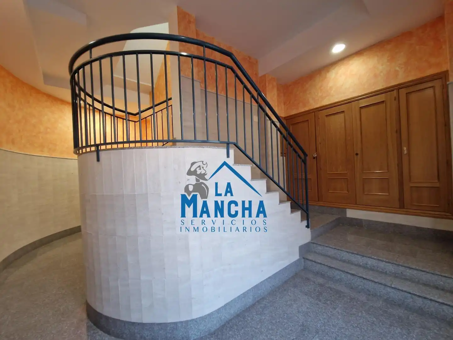 Flat for sale in Chinchilla de Monte-Aragón  with Heating, Terrace and Storage room