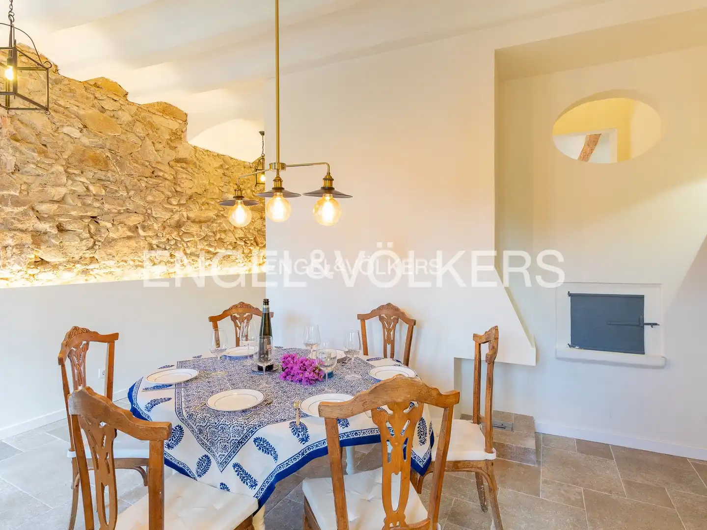 Comedor de Casa adosada de alquiler en Alella con Aire acondicionado, Calefacción y Jardín privado
