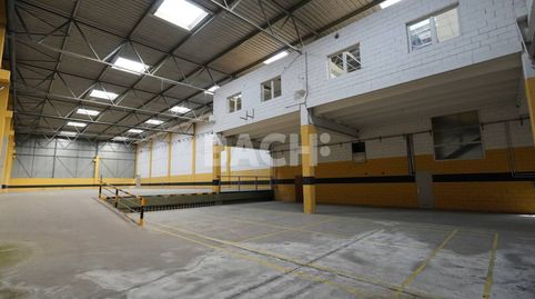 Foto 2 von Fabrikhallen zur Miete in Calle Perot Rocaguinarda, El Sucre - El Nadal, Vic
