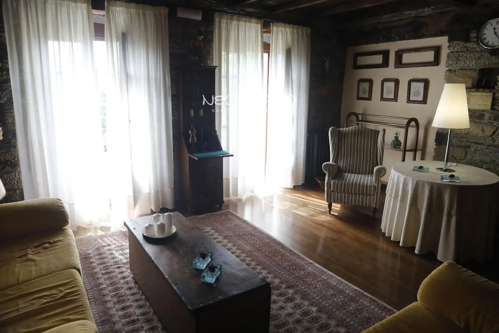 Sala de estar de Casa o chalet en venta en Castroverde con Calefacción y Amueblado