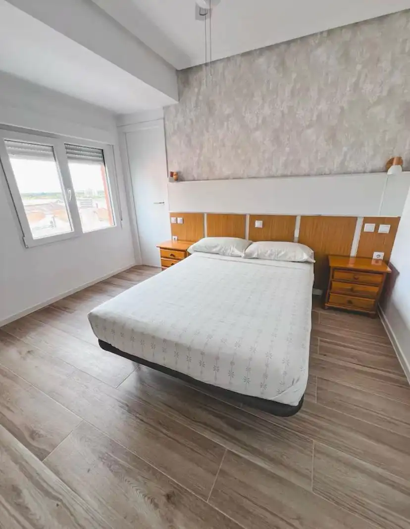 Habitación de Piso de alquiler en Sagunto / Sagunt con Aire acondicionado, Calefacción y Amueblado