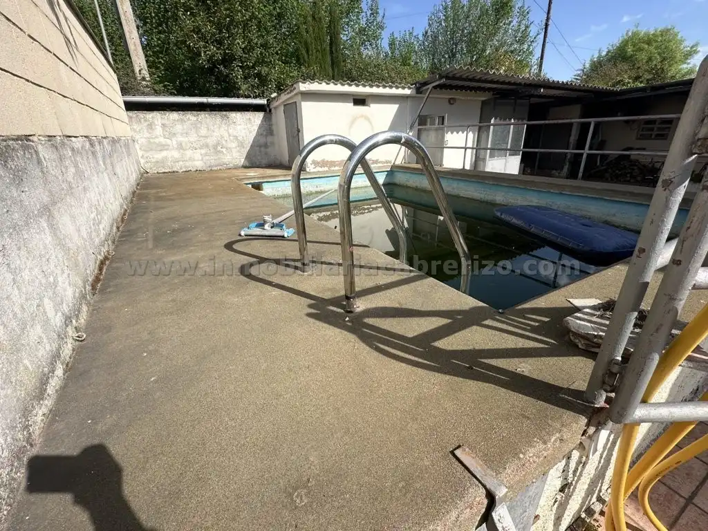 Piscina de Terreny en venda en Nalda