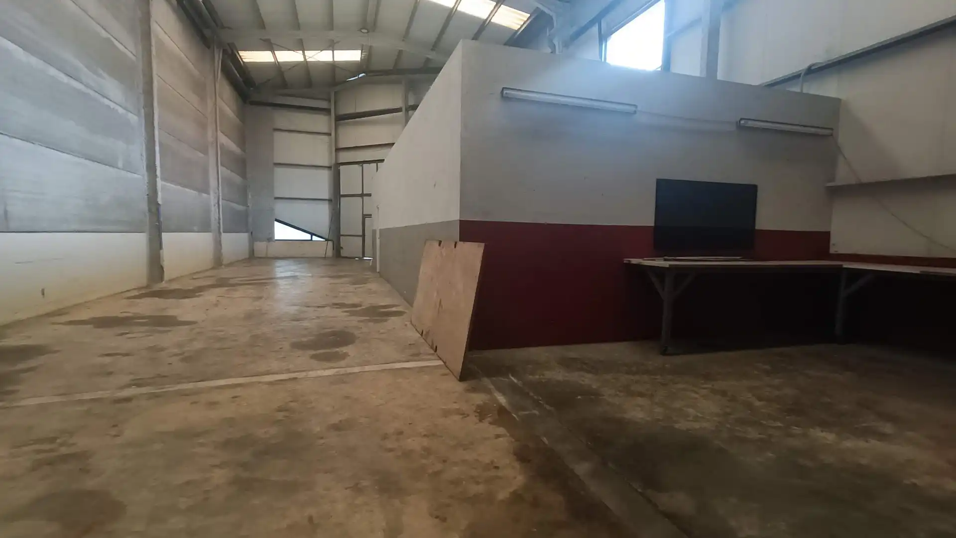 Industrial buildings for sale in Almazora / Almassora