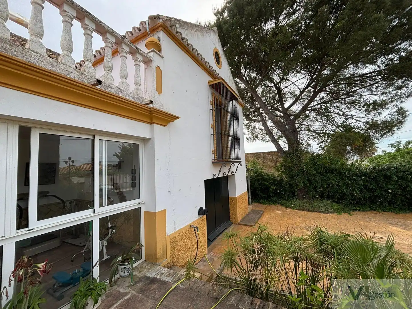 Vista exterior de Finca rústica en venta en Morón de la Frontera con Aire acondicionado, Calefacción y Terraza