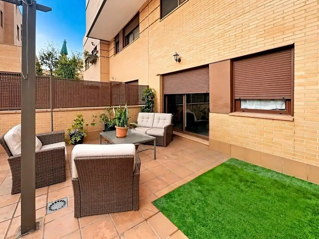 Planta baja en venta en Yebes, Guadalajara