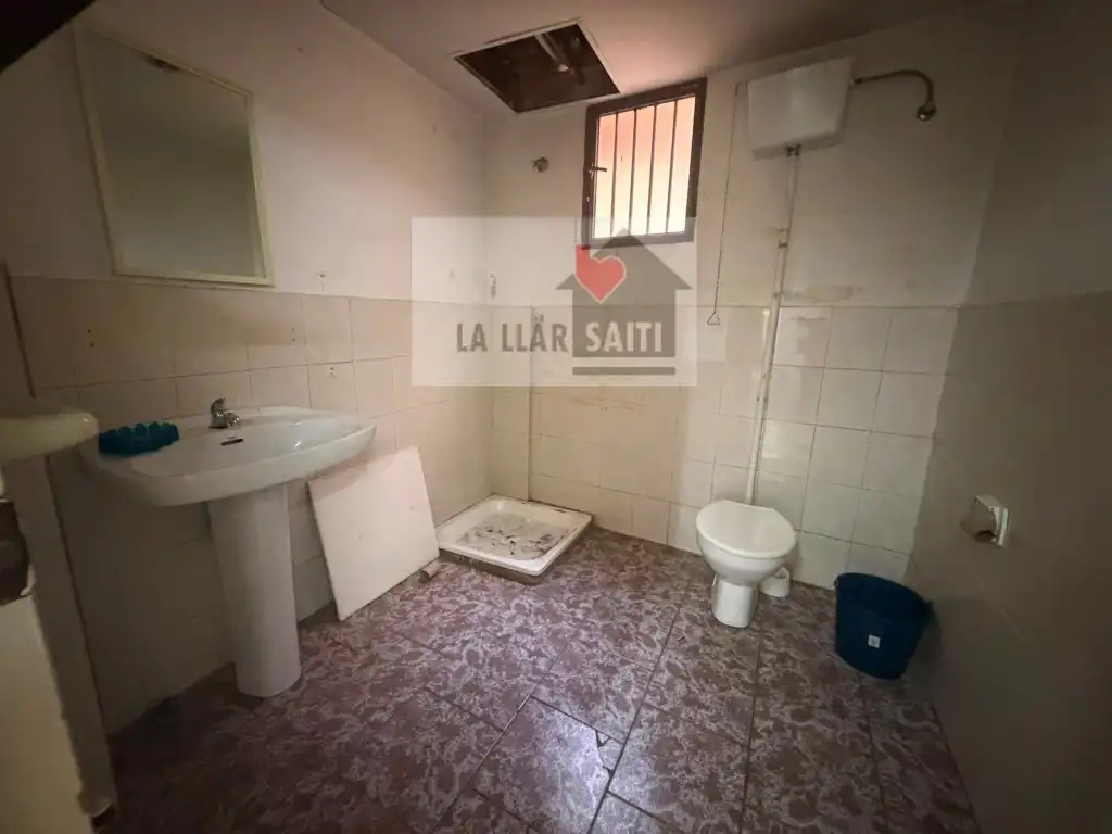 Local comercial de lloguer a Avenida Pais Valencia, imagen 4