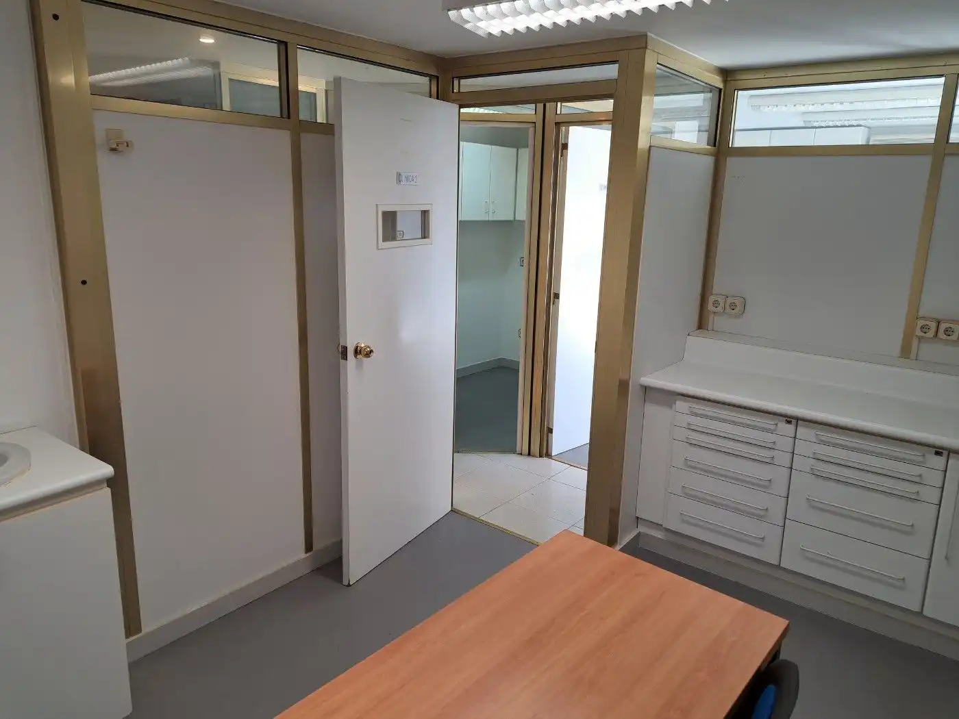 Local comercial en venda a Canovelles, imagen 5