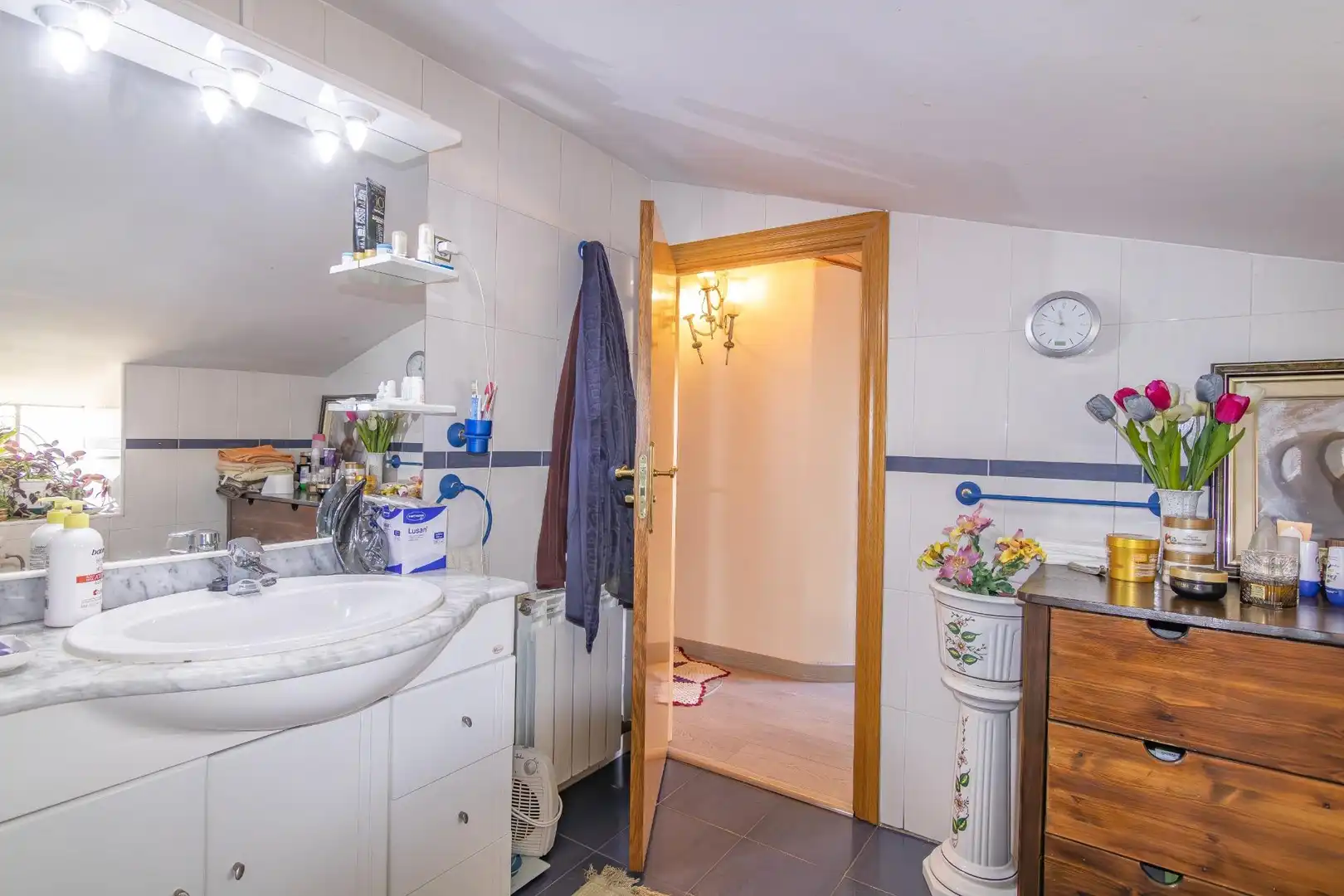 Badezimmer von Dachboden zum Verkauf in Terrassa mit Terrasse und Balkon