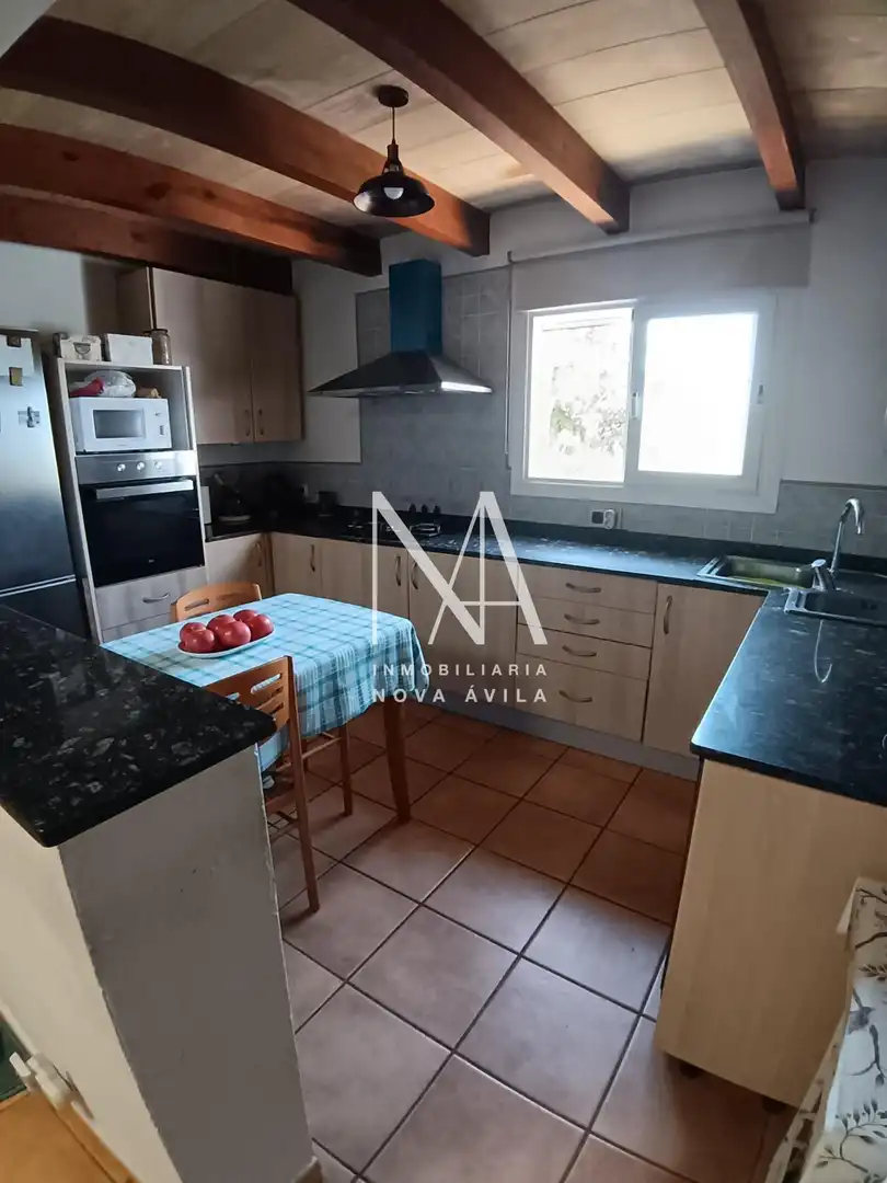 Cuina de Finca rústica en venda en Sencelles amb Calefacció, Jardí privat i Piscina