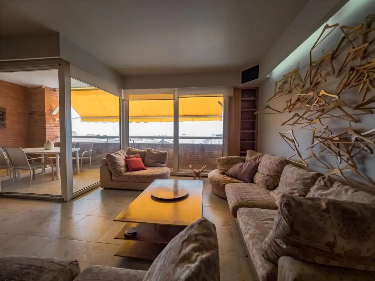 Sala d'estar de Casa adosada en venda en Llevant