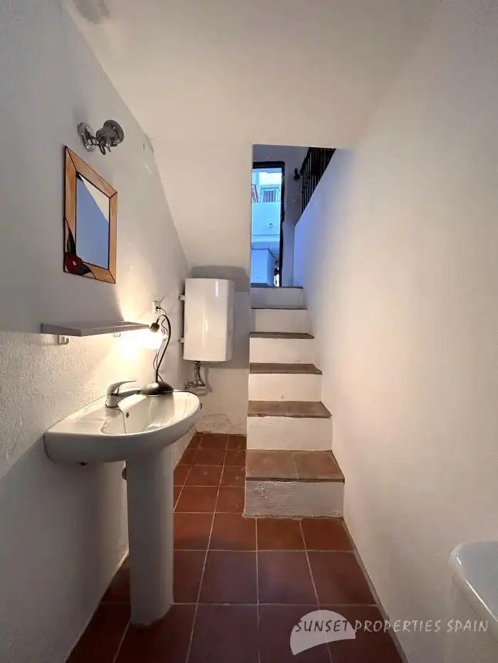 Bathroom of Houses for sale in Cómpeta  with Furnished