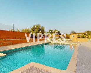 Piscina de Casa o xalet en venda en Mérida amb Aire condicionat, Terrassa i Piscina