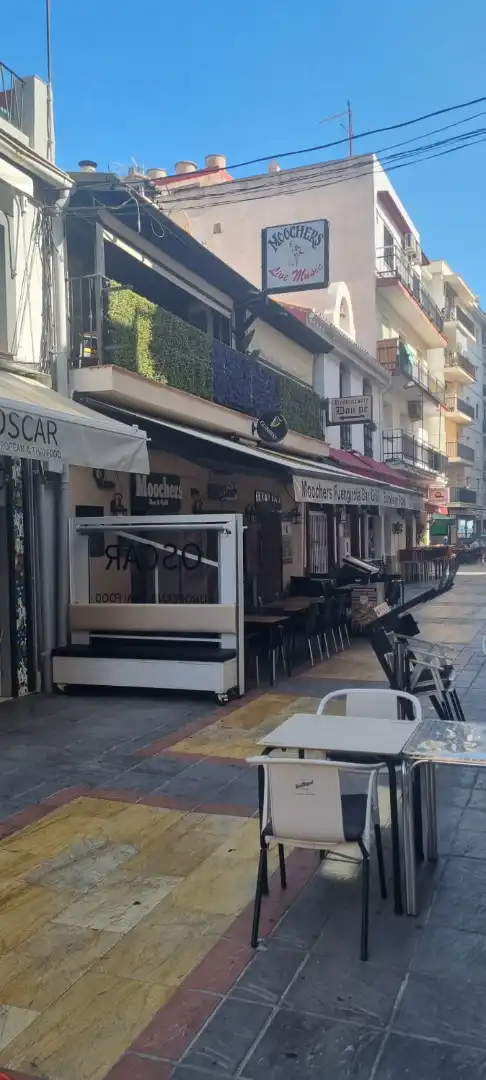 Local comercial en traspàs a Calle de la Cruz, imagen 2