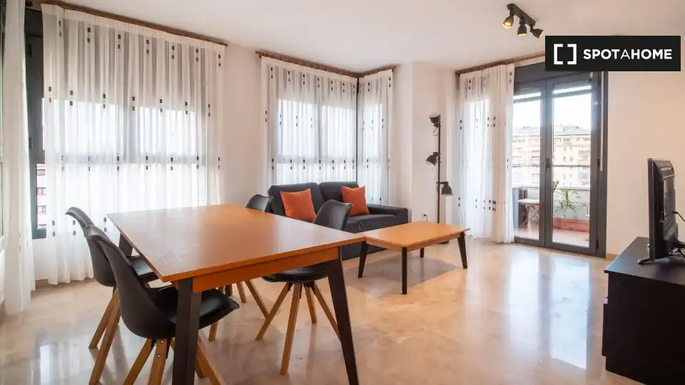 Room in Sant Llorenç - Zona Alfahuir