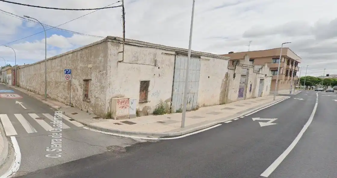 Terreny residencial en venda a Rollo - Puente Ladrillo