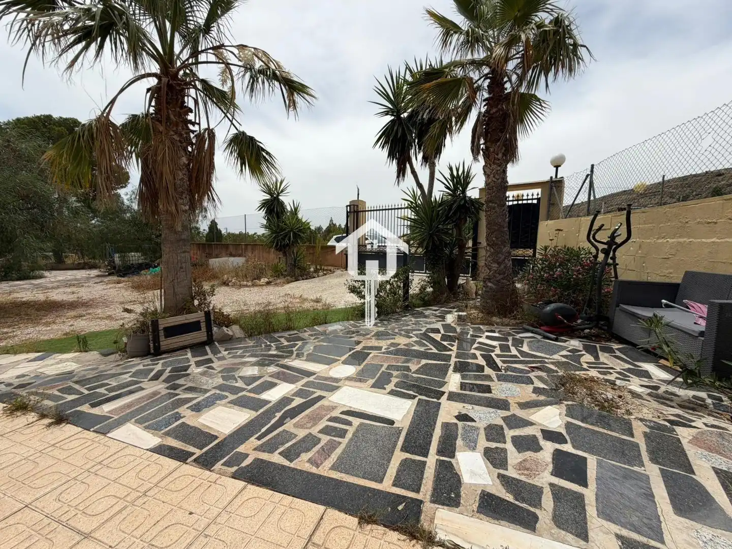 Terraza de Piso en venta en Alicante / Alacant con Jardín privado, Trastero y Piscina