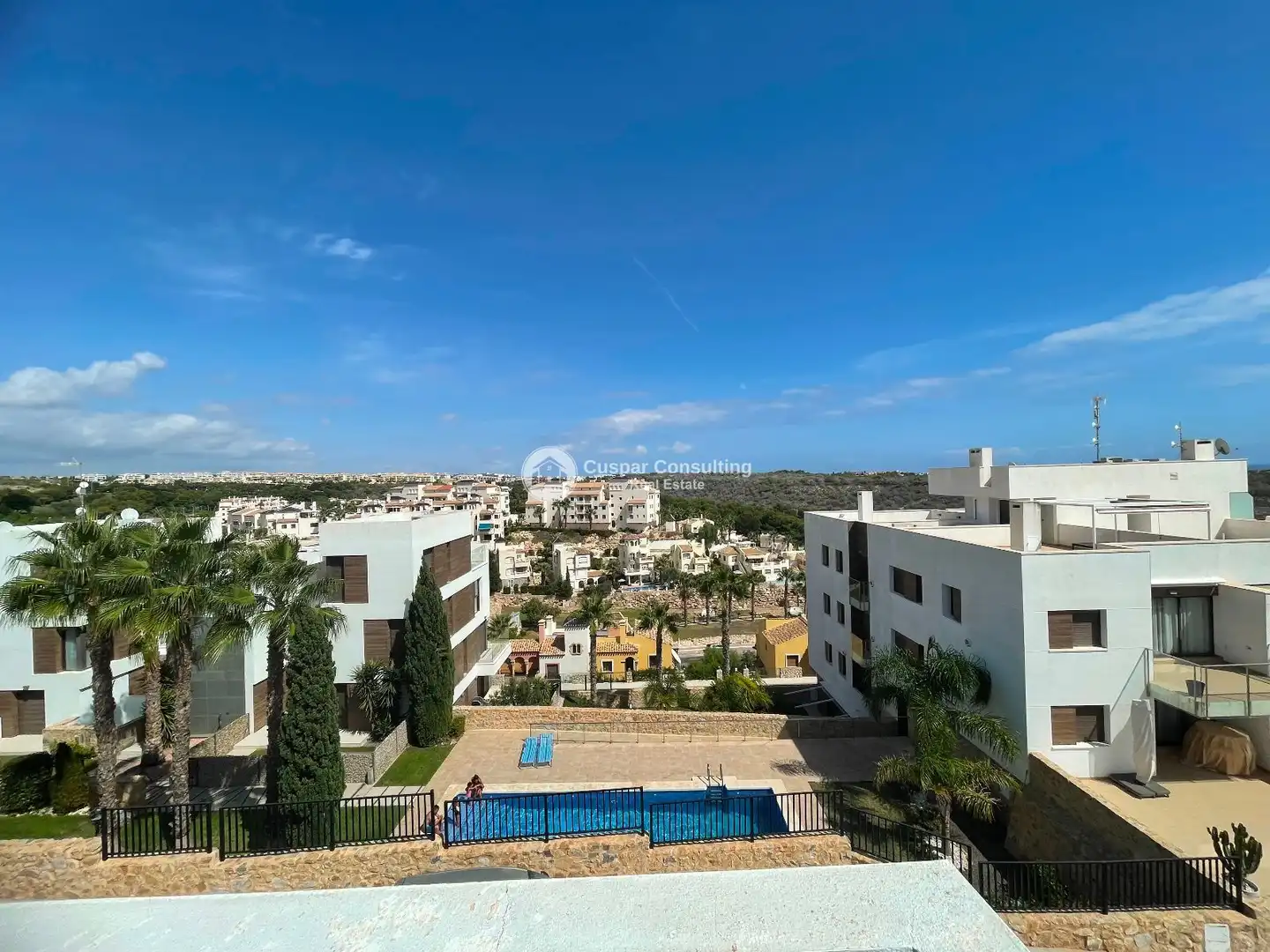 Vista exterior de Àtic en venda en Orihuela amb Aire condicionat, Calefacció i Terrassa