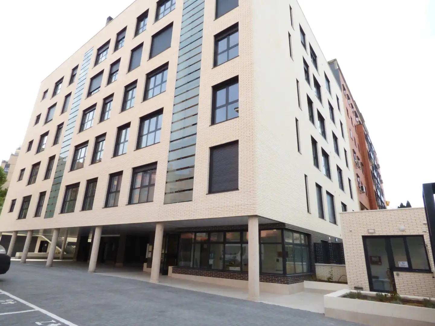 Exterior view of Flat for rent in Madrid  with Air Conditioner, Heating and Private garden