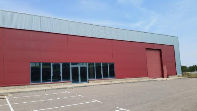 Nave industrial en Venta en Llers