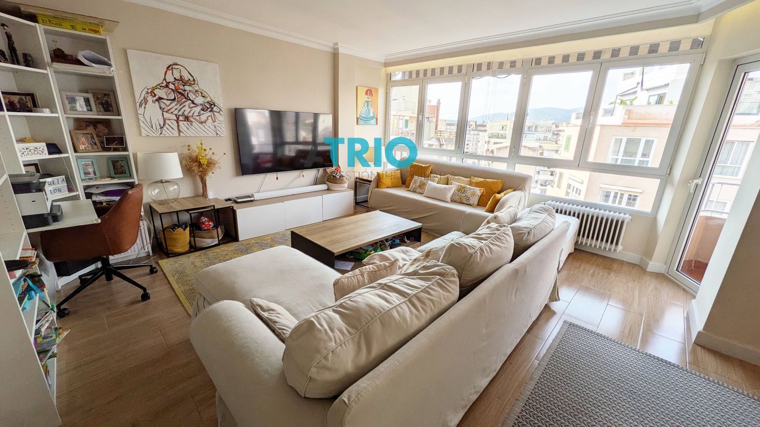 Living room of Flat for sale in  Palma de Mallorca  with Air Conditioner, Heating and Parquet flooring