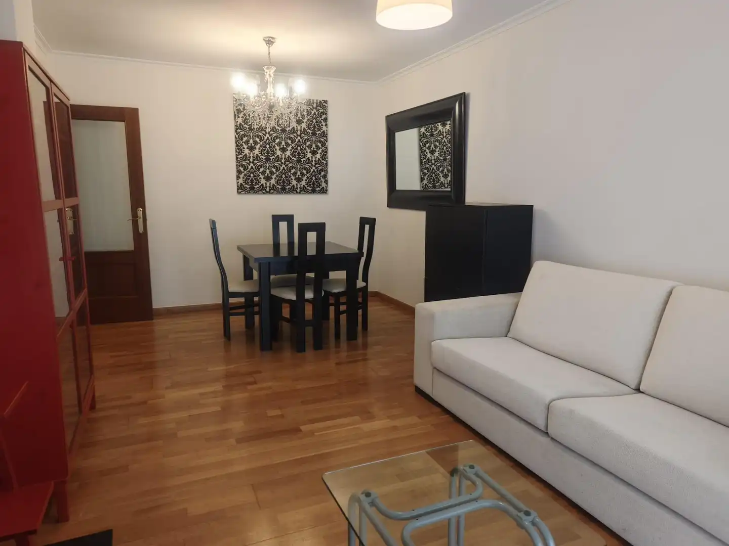 Living room of Flat for rent in Culleredo  with Heating, Parquet flooring and Storage room