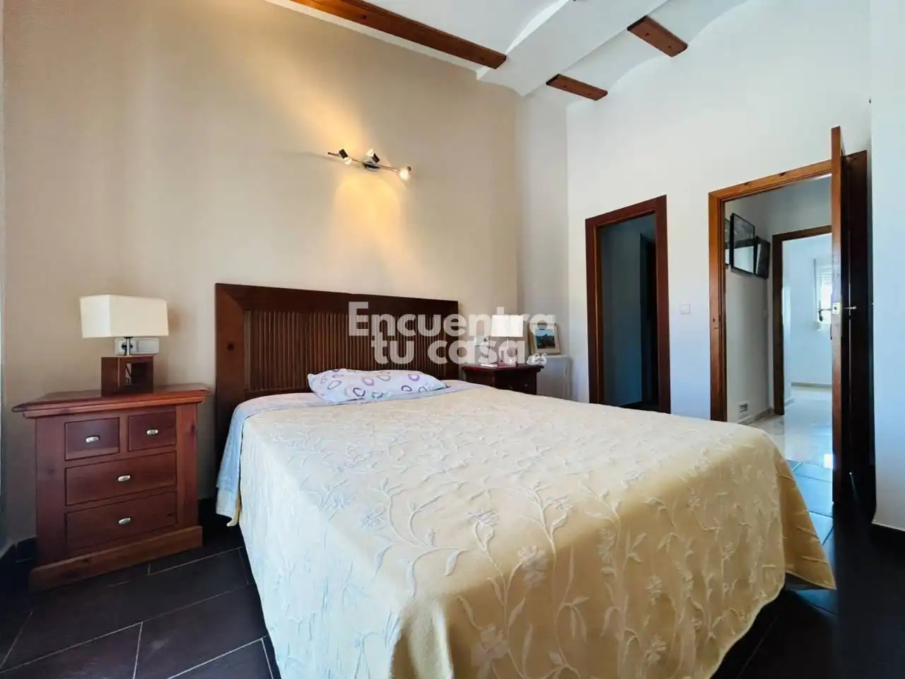 Dormitori de Casa adosada en venda en La Nucia amb Aire condicionat, Calefacció i Jardí privat