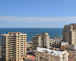 Vista exterior de Apartament en venda en Fuengirola amb Aire condicionat, Terrassa i Piscina comunitària