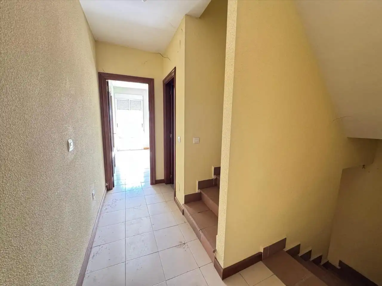 Einfamilien-Reihenhaus zum Verkauf in Matapozuelos mit Terrasse