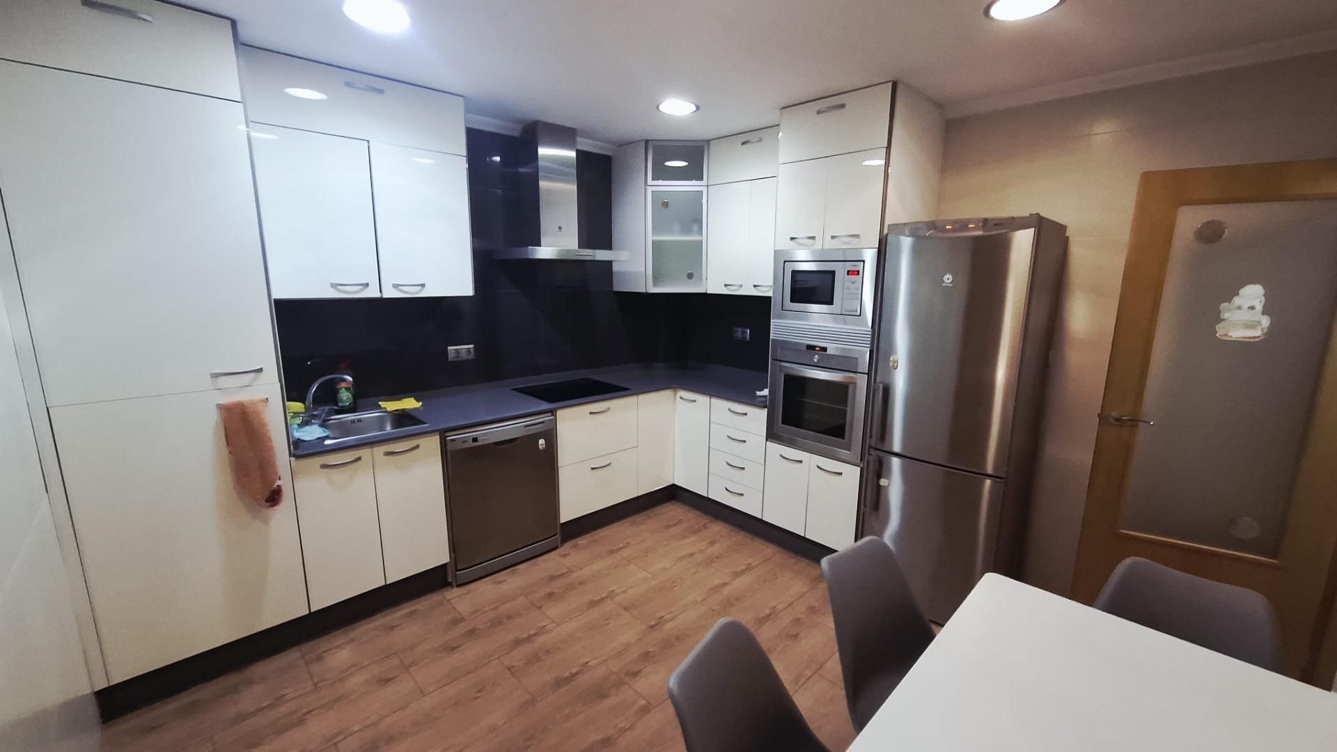 Cuina de Pis de lloguer en Elche / Elx amb Traster i Moblat