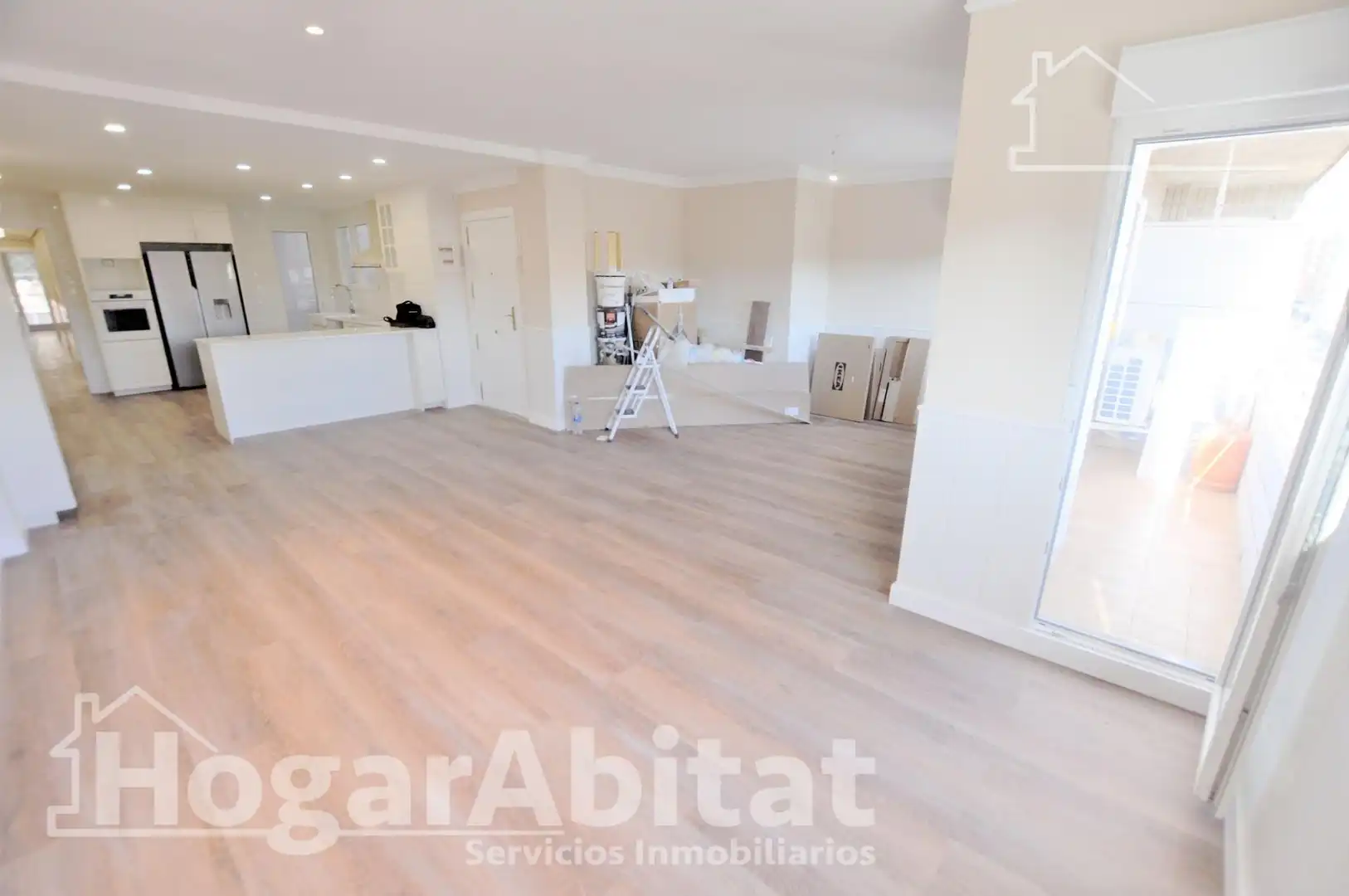 Flat with terrace for sale in Calle de San Vicente Mártir, imagen 2