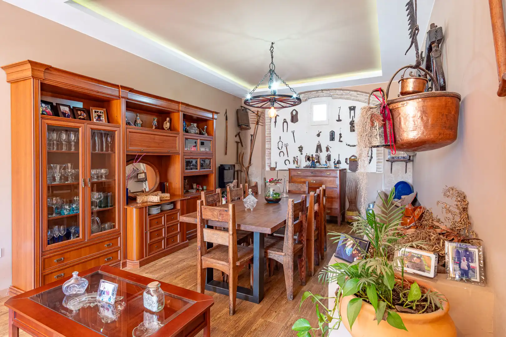 Comedor de Casa o chalet en venta en Verges con Aire acondicionado, Jardín privado y Piscina