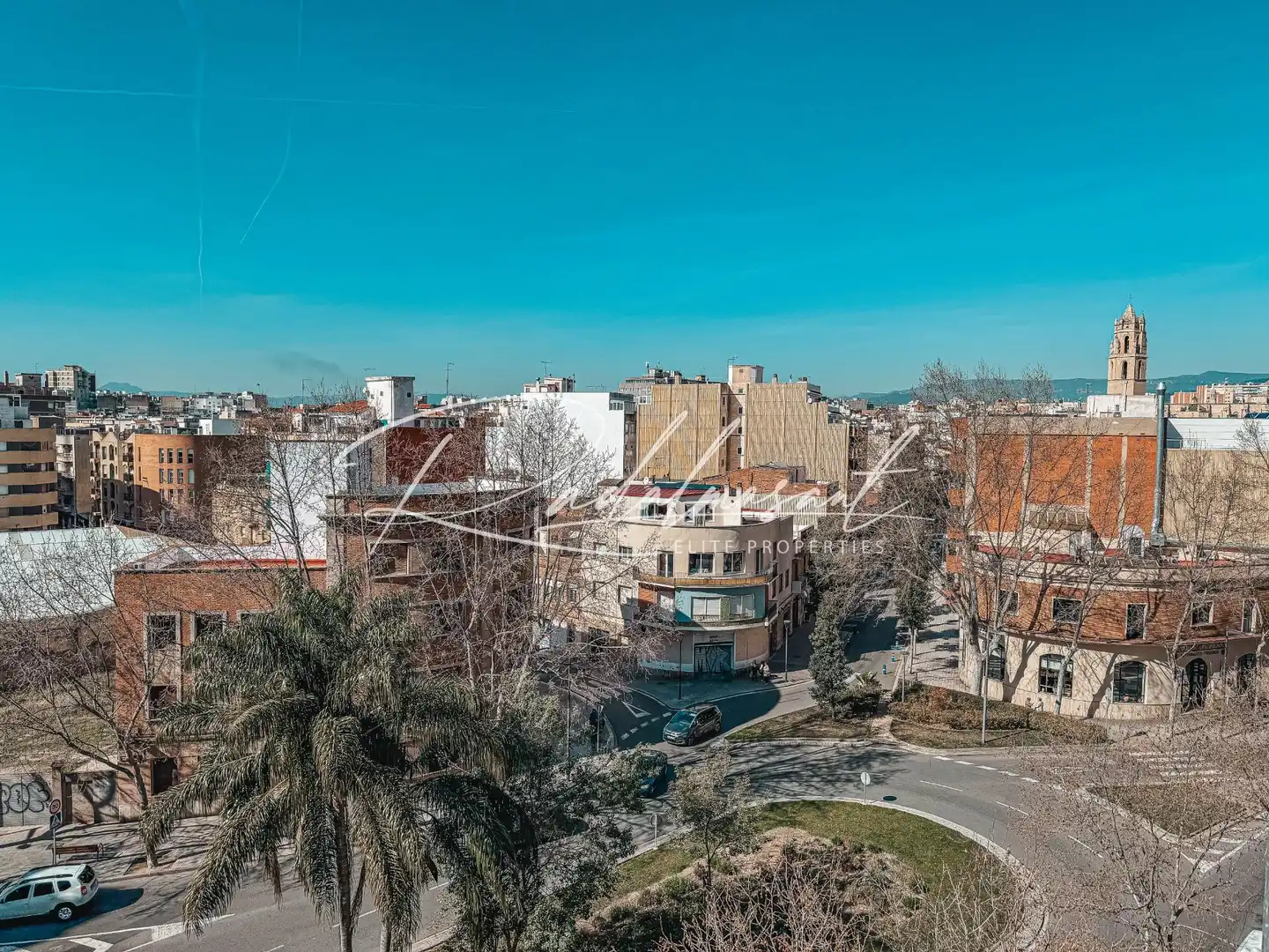 Vista exterior de Pis en venda en Reus amb Aire condicionat, Terrassa i Moblat