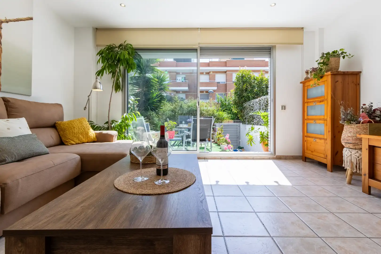 Terraced house with pool for sale in Carrer Charlie Rivel, imagen 4