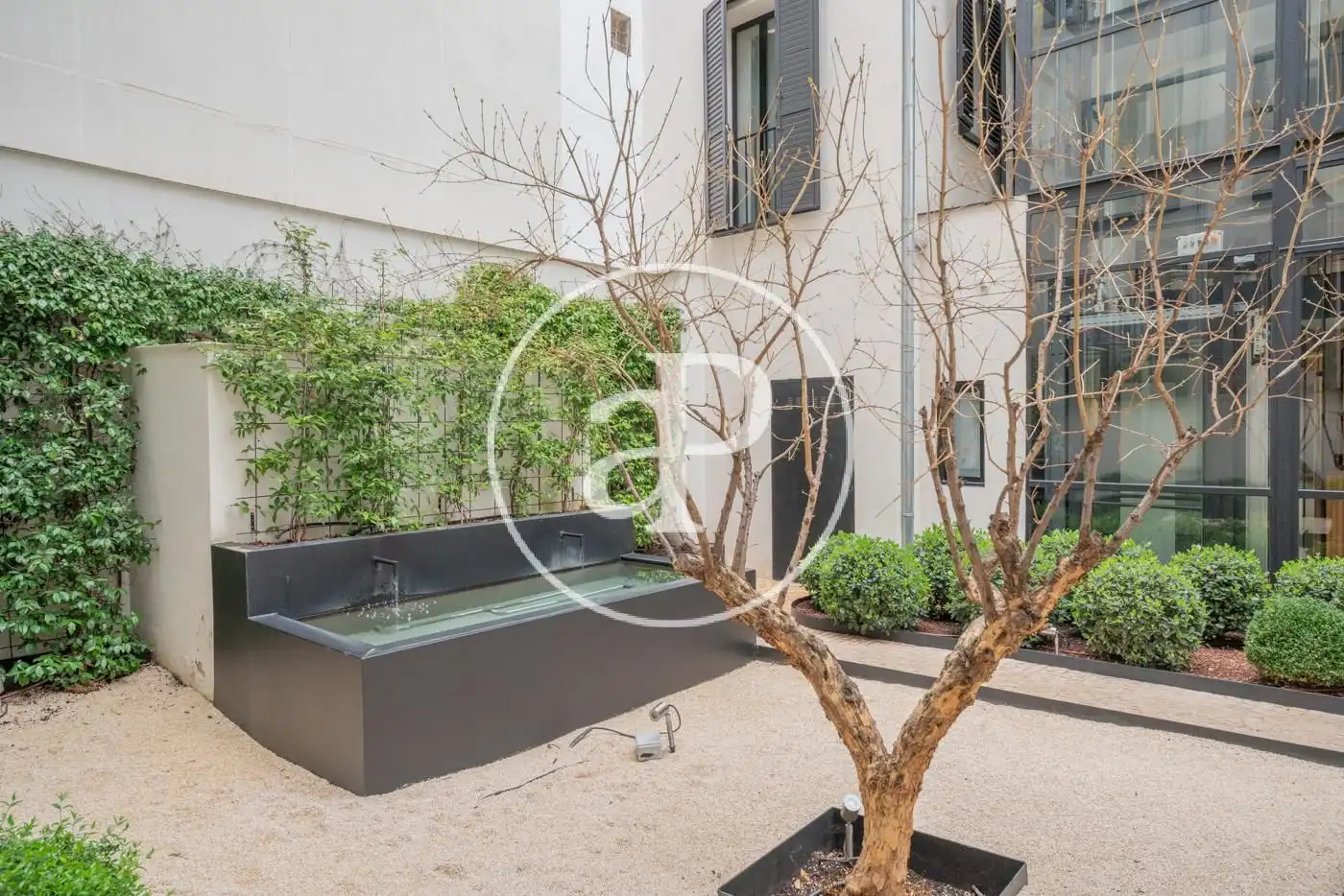 Terrassa de Pis de lloguer en Madrid amb Aire condicionat, Calefacció i Jardí privat