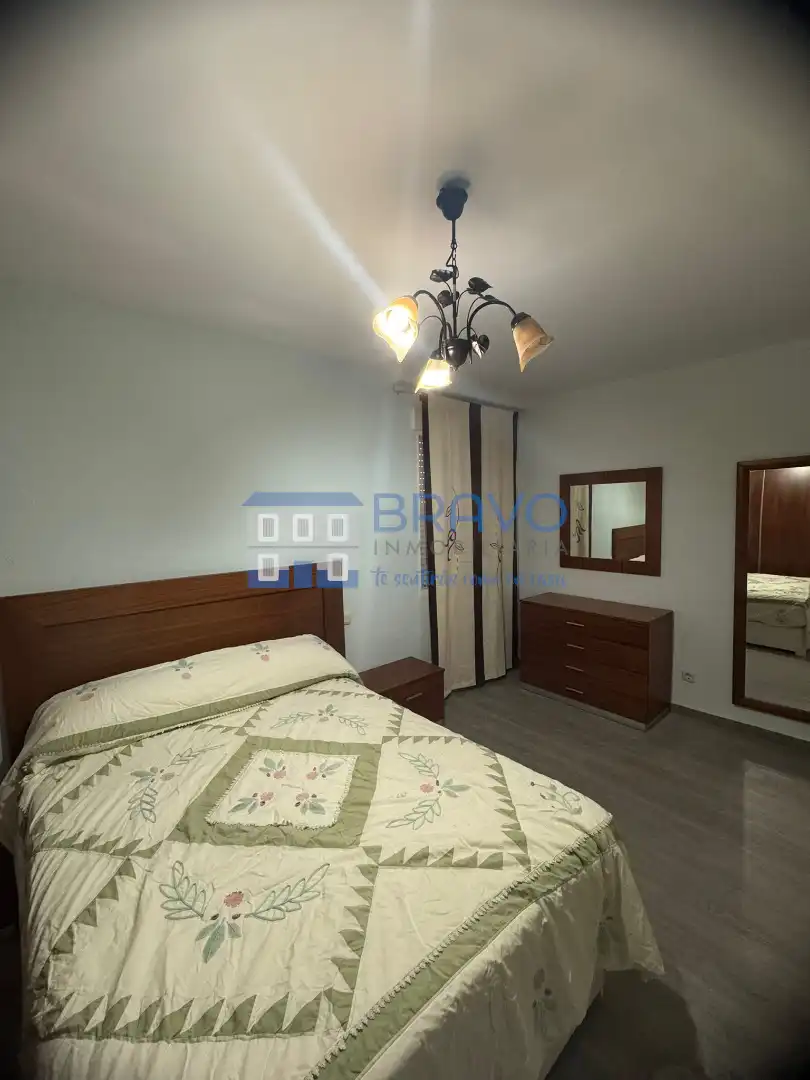 Habitación de Apartamento en venta en Don Benito con Aire acondicionado, Amueblado y Horno